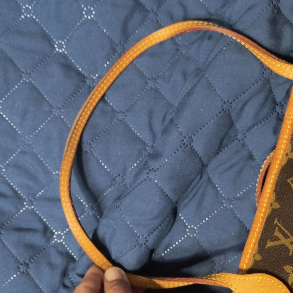 Authentic Louis Vuitton Neverful  MM - Picture 11 of 13